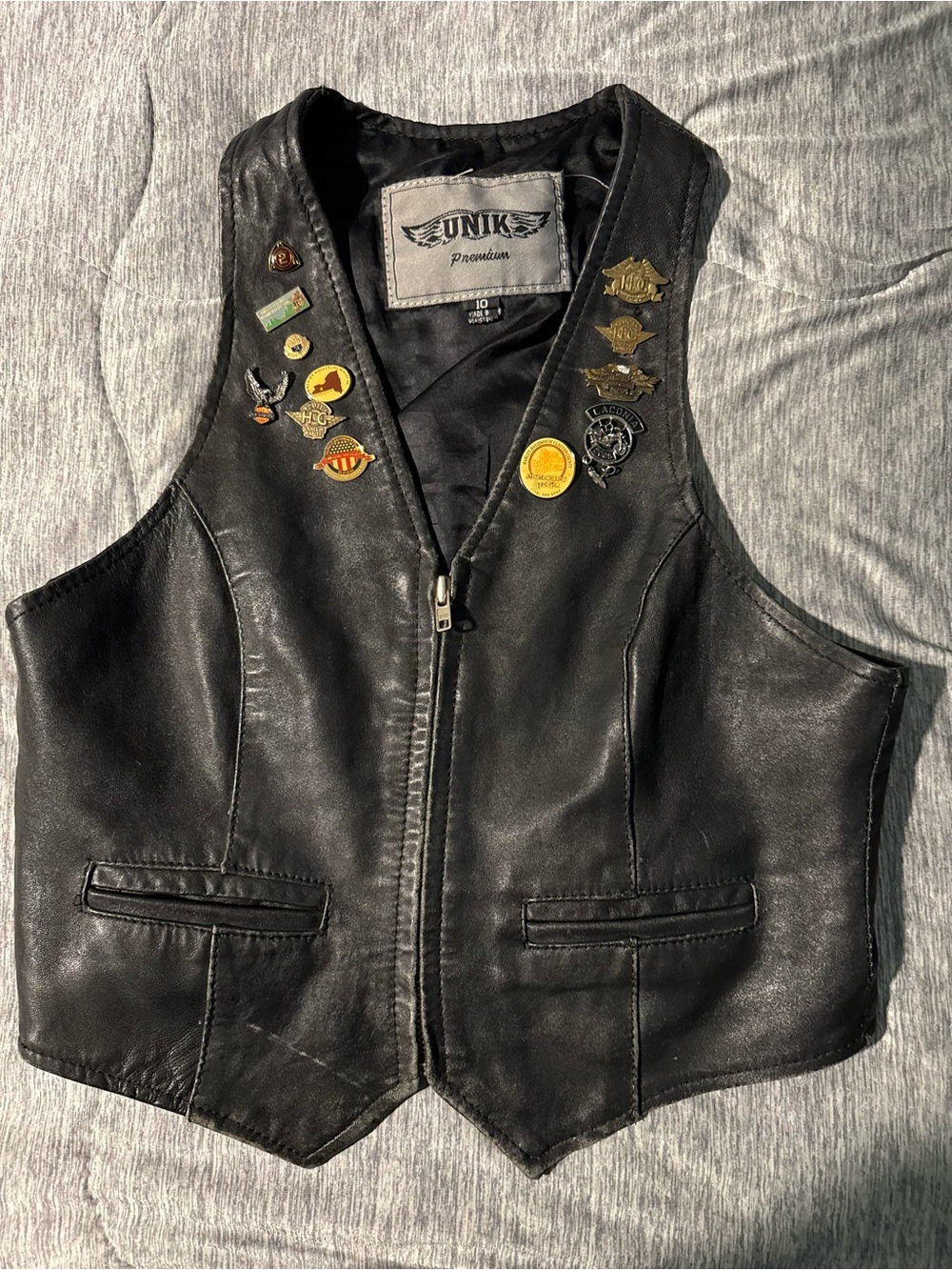 Unik Black Leather Zip-Front Women's Vest with Pin Accents
